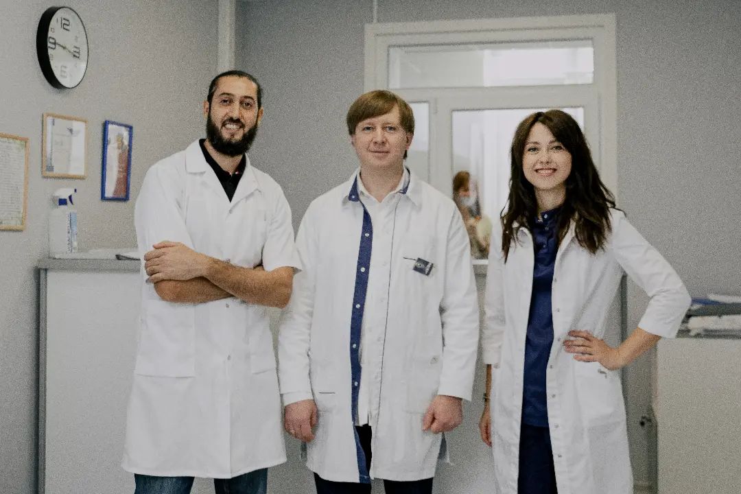 Dr. Krylov,  Dr. Jabrane, Dr. Kheralovа